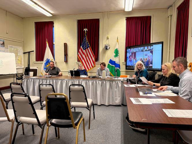 Members of the Sunderland Selectboard and Finance Committee discuss the town’s tax bill error, which didn’t raise $409,875 in capital stabilization override funds. Members of the Sunderland Selectboard and Finance Committee discuss the town’s tax bill error, which didn’t raise $409,875 in capital stabilization override funds.