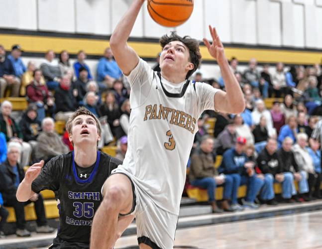 Pioneer’s Kurt Redeker shoots against Smith Academy in Northfield Wednesday. 
