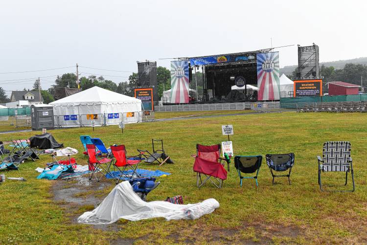 Thunderstorms delayed the start of the Green River Festival on Friday night at the Franklin County Fairgrounds.