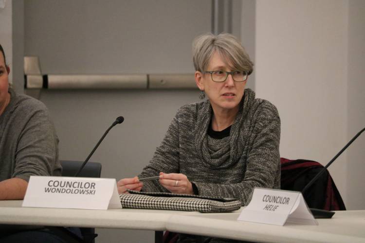 LORA WONDOLOWSKI