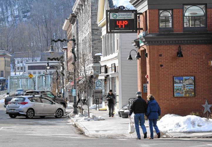 The temperature made it to 44 degrees on the Greenfield Savings Bank sign on Bridge Street in Shelburne Falls on Monday. The temperature made it to 44 degrees on the Greenfield Savings Bank sign on Bridge Street in Shelburne Falls on Monday.