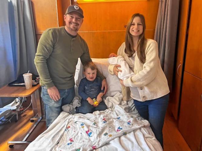 Belchertown residents Brian Huyler and Christy O’Donnell with their 3½-year-old son Logan and newborn daughter. The baby, named Brooke Lynn, was born at The Birthplace at Baystate Franklin Medical Center in Greenfield at 6:15 p.m. on Monday, becoming the hospital’s first baby born in 2024. Belchertown residents Brian Huyler and Christy O’Donnell with their 3½-year-old son Logan and newborn daughter. The baby, named Brooke Lynn, was born at The Birthplace at Baystate Franklin Medical Center in Greenfield at 6:15 p.m. on Monday, becoming the hospital’s first baby born in 2024.