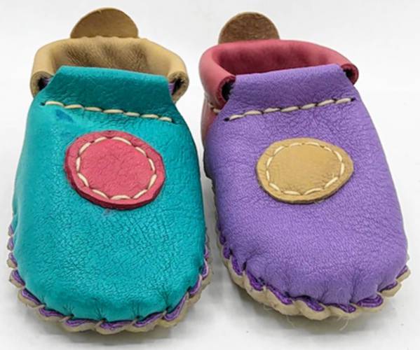 A shoemaking workshop, led by Shutesbury resident Sharon Raymond, will teach attendees how to make simple shoes for toddlers on Saturday, April 12, at 1 p.m. at the Greenfield Savings Bank branch at 282 Avenue A in Turners Falls. A shoemaking workshop, led by Shutesbury resident Sharon Raymond, will teach attendees how to make simple shoes for toddlers on Saturday, April 12, at 1 p.m. at the Greenfield Savings Bank branch at 282 Avenue A in Turners Falls.