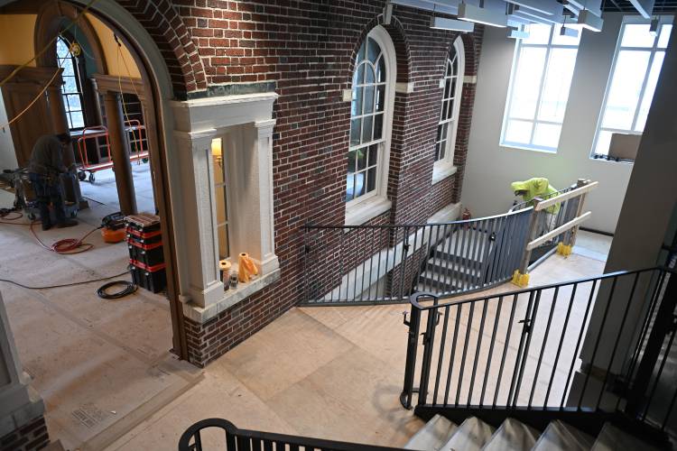 The new entrance space ties the original building with the new addition to the Tilton Library in South Deerfield.
