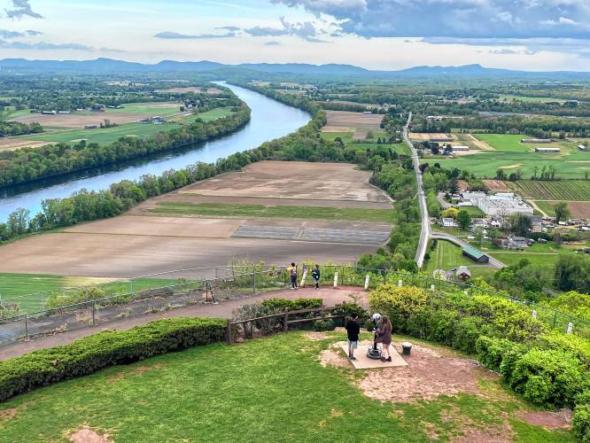 A hike to the top of Mount Sugarloaf is a reliable date idea. Enjoy a scenic picnic at the summit, overlooking the rushing waters of the Deerfield River, or try to identify distant mountain peaks.