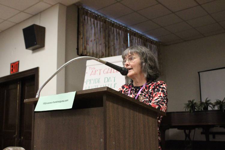 Jane Wegscheider, founder of The Art Garden, speaks about her nonprofit during the quarterly meeting of the Franklin County chapter of 100+ Women Who Care.