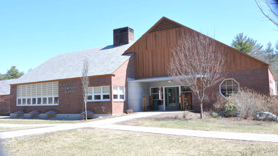 Saturday’s Annual Town Meeting and election will be held at Leverett Elementary School starting at 9 a.m. 