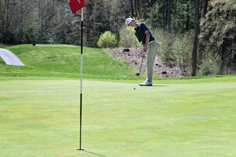 Northampton’s Aaron Van Epps putts on the 11th hole at the 2025 U.S. Open Local Qualifier at  Crumpin-Fox Club in Bernardston on Thursday. 