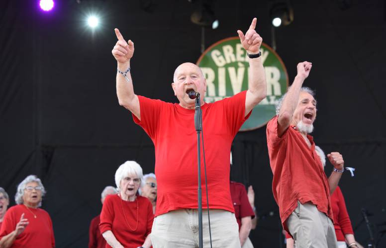 The Young@Heart chorus performs at the 2022 Green River Festival at the Franklin County Fairgrounds. The chorus is performing a concert in Heath on Sunday. The Young@Heart chorus performs at the 2022 Green River Festival at the Franklin County Fairgrounds. The chorus is performing a concert in Heath on Sunday.