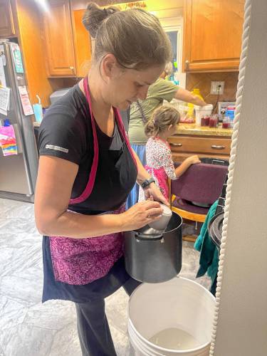 In addition to raising two children, Elizabeth Billings of Billings Brook Farm in Hawley makes fruit spreads, cookies, caramels, and other delectables. She also gardens, cultivates fruits, weaves, raises chickens, makes cheese, does graphic design, and sits on her local agricultural commission.