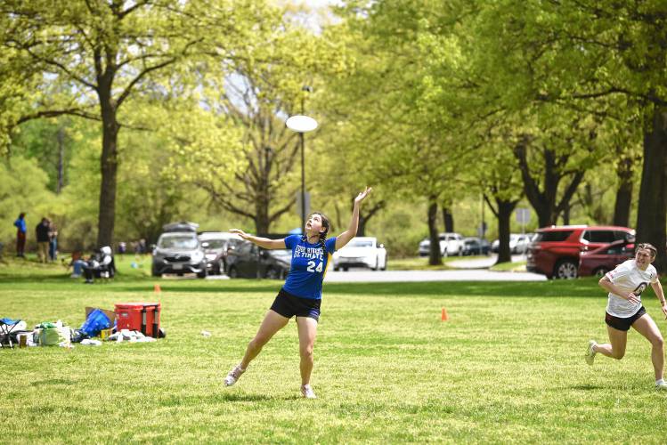 Four Rivers’ Tirz Skelton breaks up a pass against Cumberland in the Four Rivers Ultimate Tournament in Greenfield Saturday.