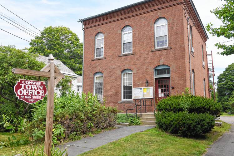 The Conway Town Office at 32 Main Street.